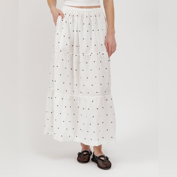 Brunette the Label Poplin Tiered Skirt in White Polka Dot – Size M/L – NWT - Picture 3 of 4